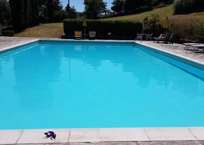 בית נופש Villa Badia A Ruoti *